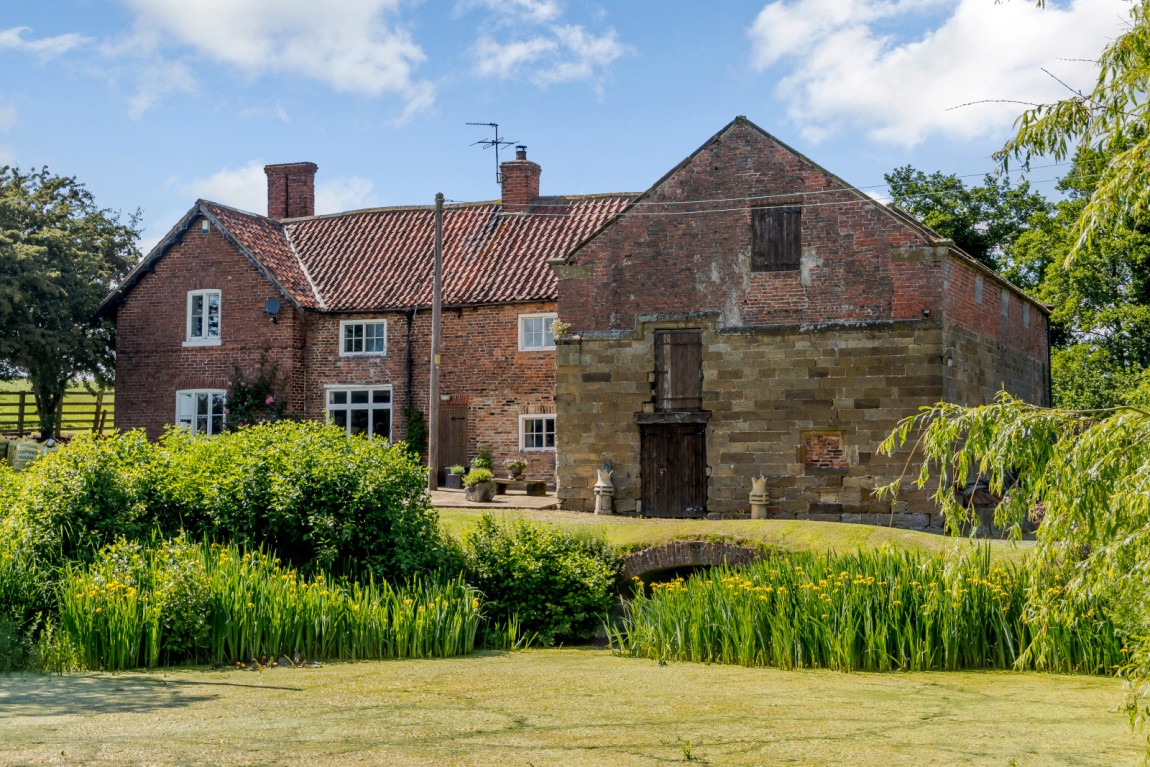 Mill House, Thornton Le Street, Thirsk. YO7 4DS.