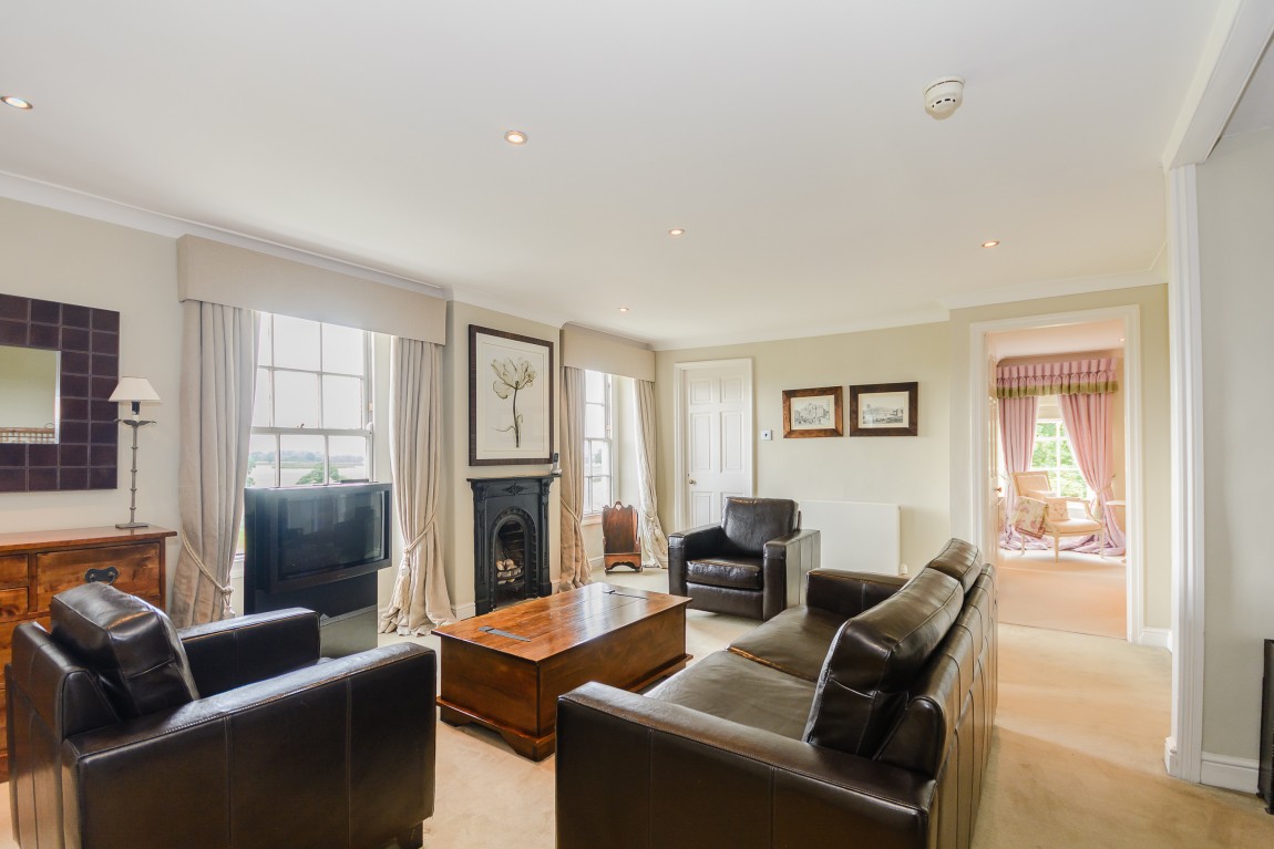 Riverside, The Terrace, Boston Spa, LS23 6AH